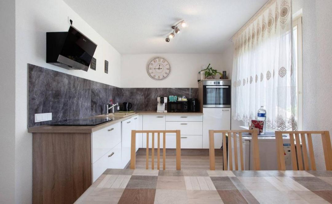 Ferienhaus Ayna, Direkt An Der Schweizer Grenze Bad Säckingen Exterior foto